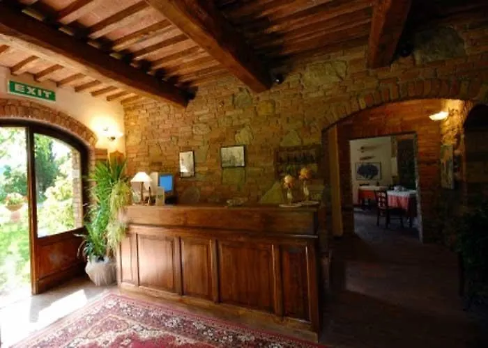 Radicondoli Hotel Giogliano 3*,
